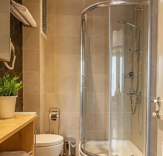 Ξενοδοχείο με διαμερίσματα Norah